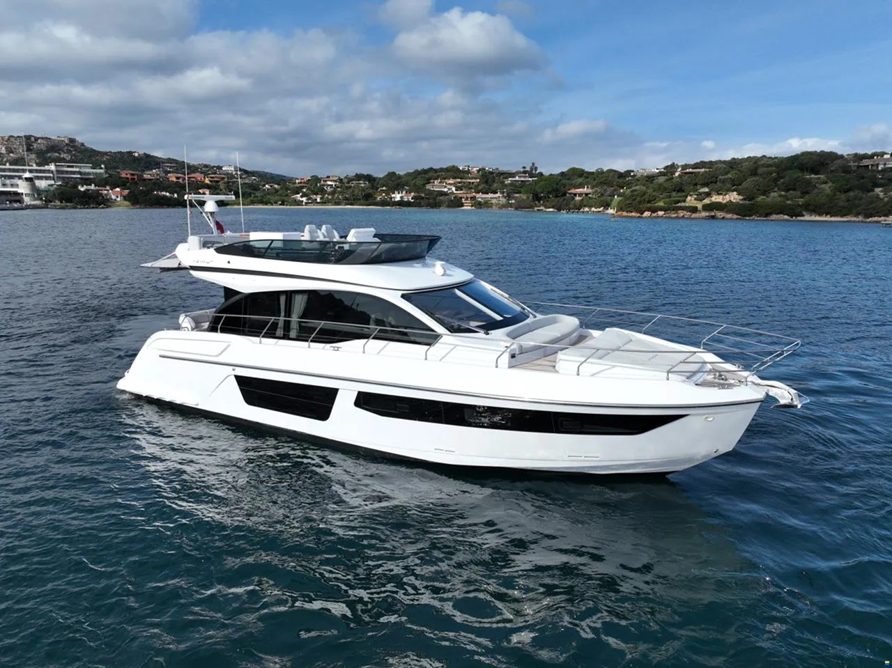 Azimut 53